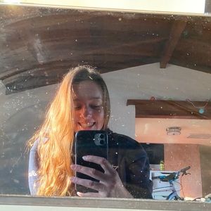 Meet your Posher, Cam